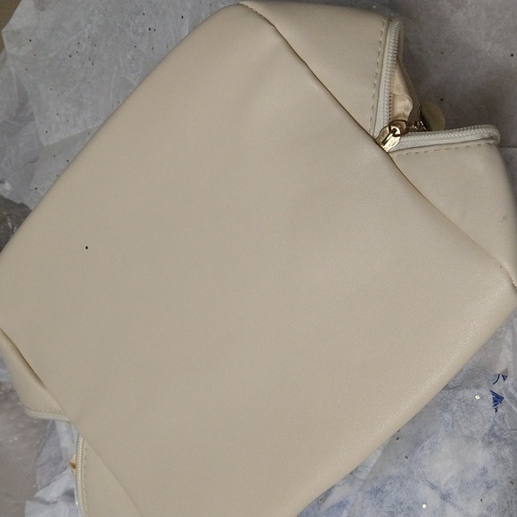 Rose of No Men's Land cosmetic toiletry travel bag - Picture 5 of 8